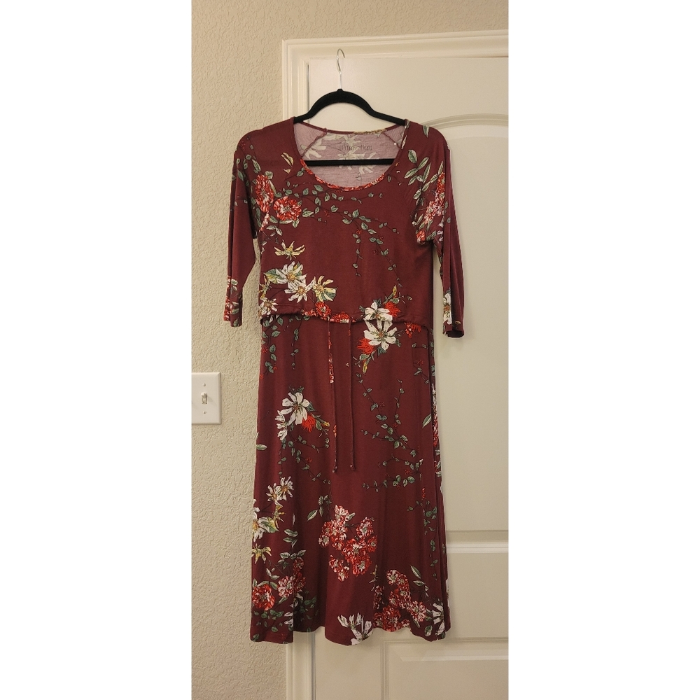 Lached Mama drawstring elbow length nursing dress